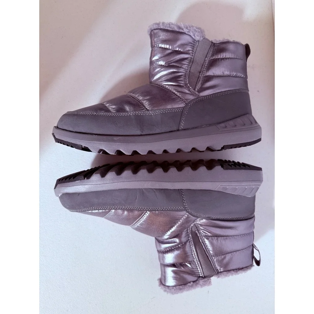 Bearpaw Women Grey Metallic Puffer Ankle Boots Faux Fur Lined Winter Size 9